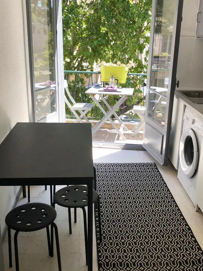 Apartment Appartement De Charme Avignon Centre Historique Terrasse Et Balcon Place Pie