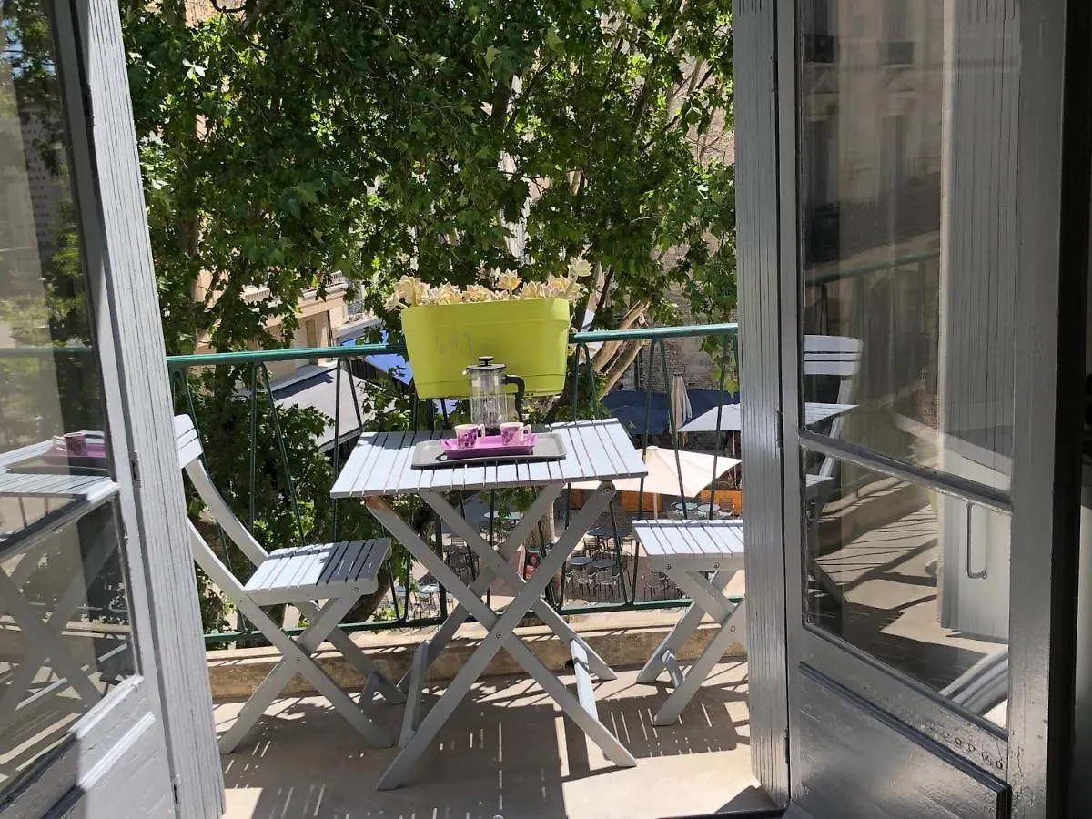 Appartement De Charme Avignon Centre Historique Terrasse Et Balcon Place Pie